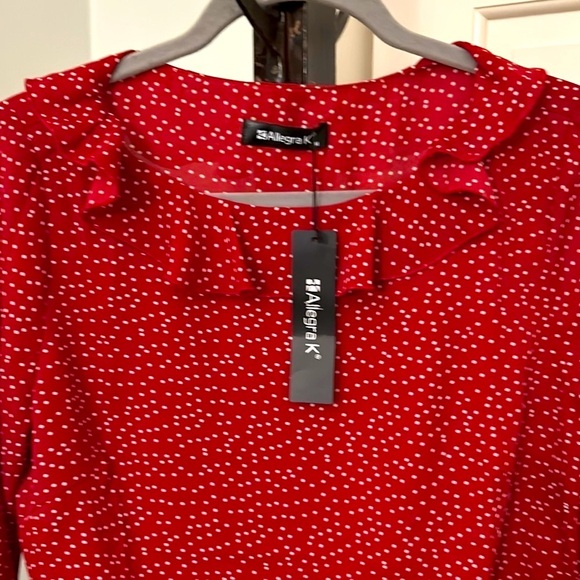 Polka Dot Top Tie Sleeves New With Tags Women’s Size Medium Red White - Picture 4 of 9